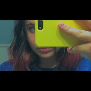 Meet your Posher, Maya